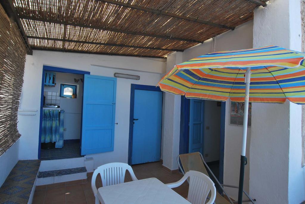 Vulcanoconsult Appartamenti Spiaggia Липари Екстериор снимка