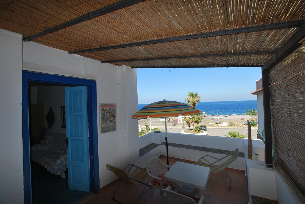Vulcanoconsult Appartamenti Spiaggia Липари Екстериор снимка